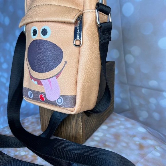 Pixtar adjustable phone bag. - Picture 2 of 7